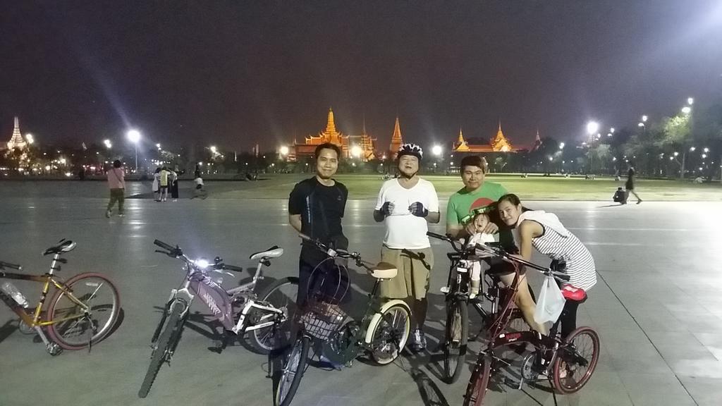 Bangkok Bed And Bike Vandrarhem Exteriör bild